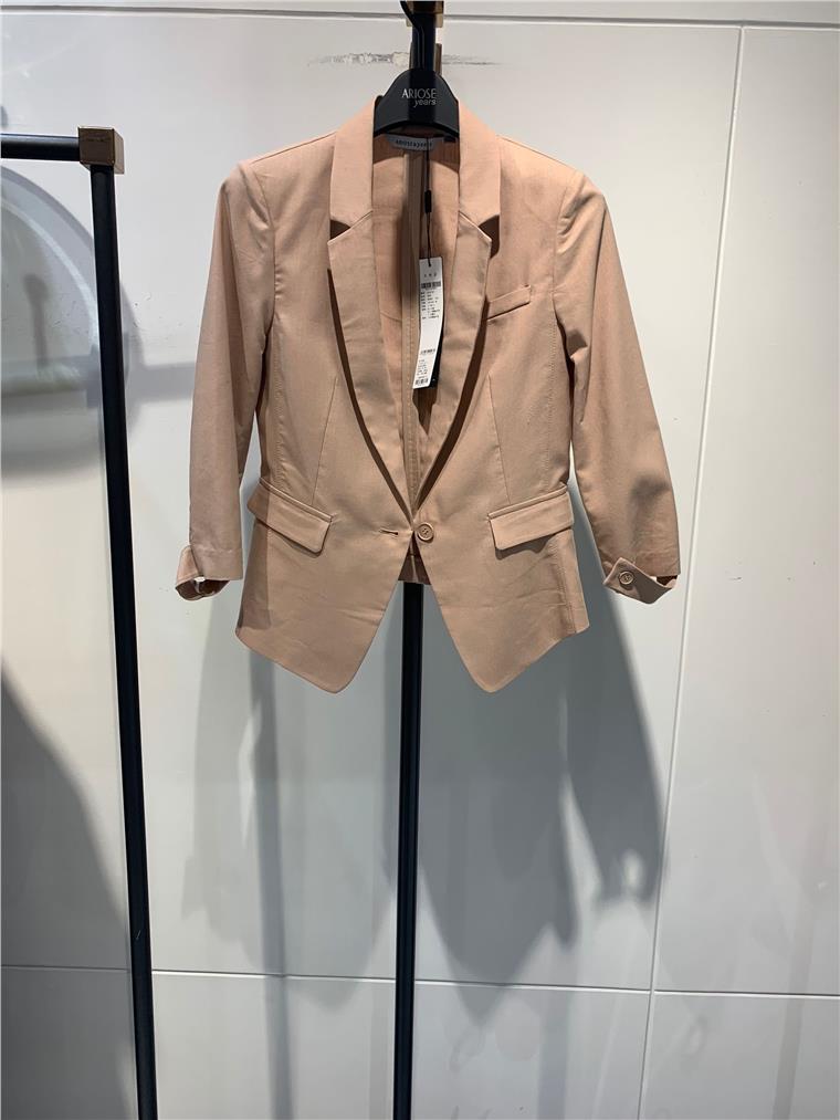 【艾诺丝雅诗】西装90321357